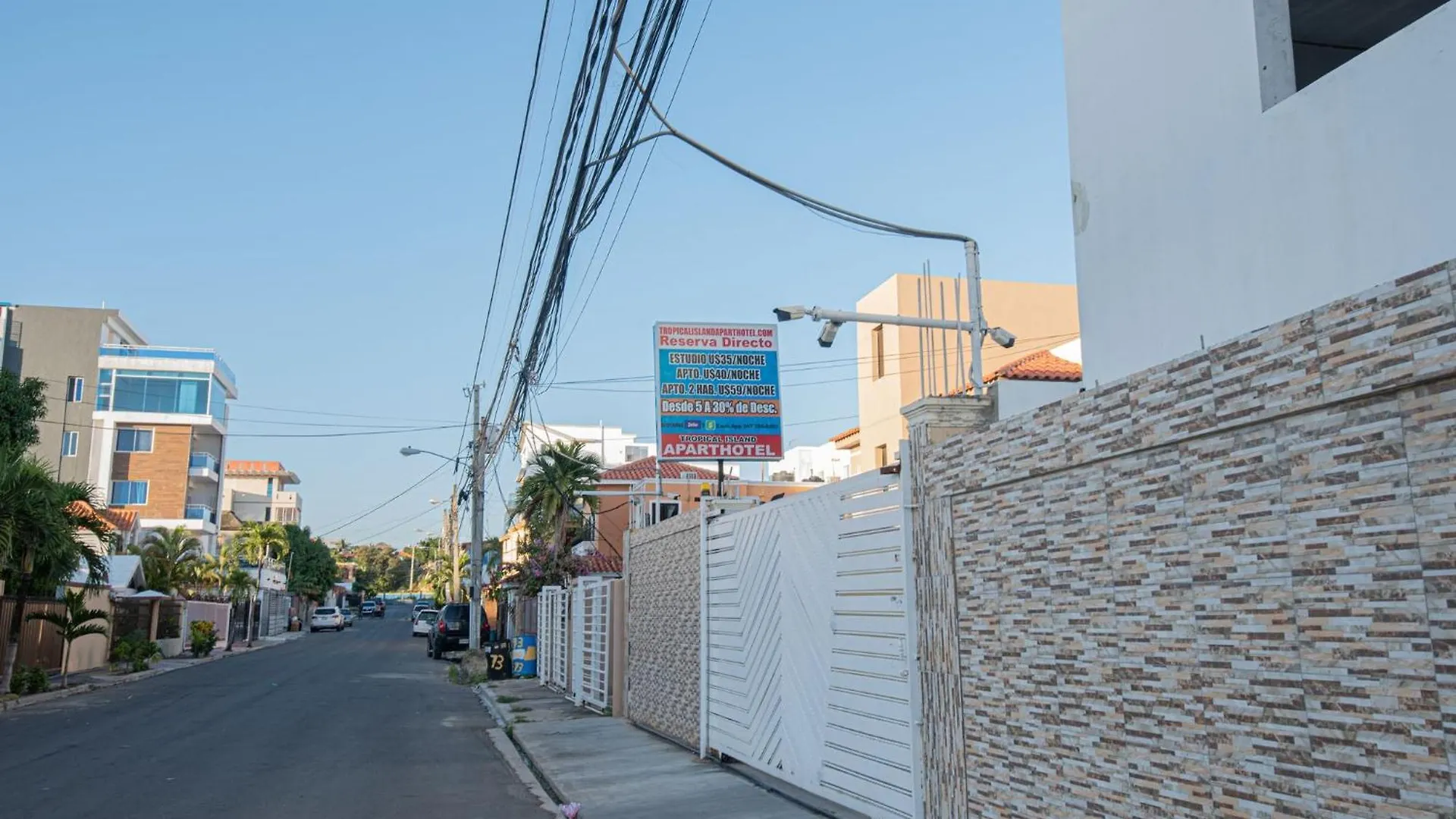 Awesome Studio-Apartment For 2 Near Las Americas Airport And Colonial Zone La Viva